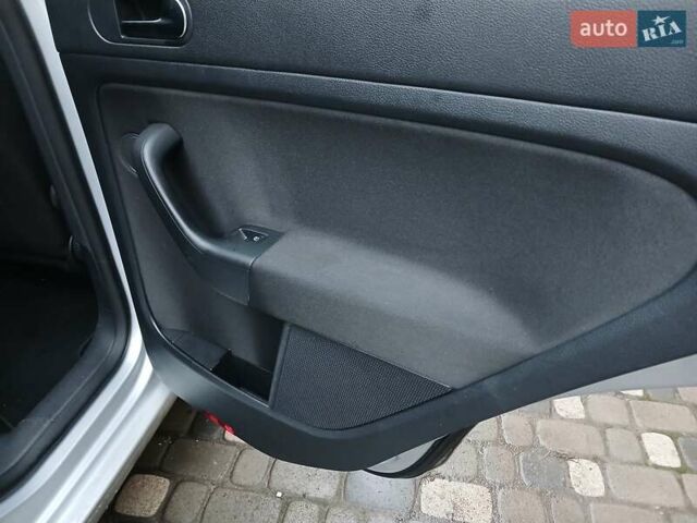 Серый Фольксваген Гольф Плюс, объемом двигателя 1.4 л и пробегом 156 тыс. км за 9500 $, фото 20 на Automoto.ua