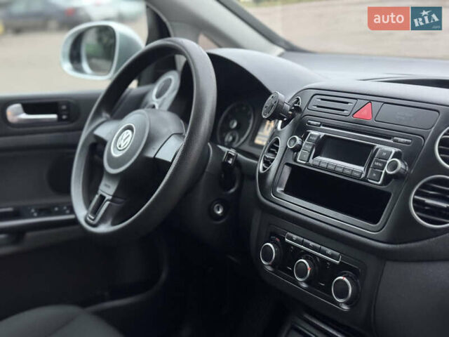Сірий Фольксваген Golf Plus, об'ємом двигуна 1.6 л та пробігом 260 тис. км за 6850 $, фото 40 на Automoto.ua