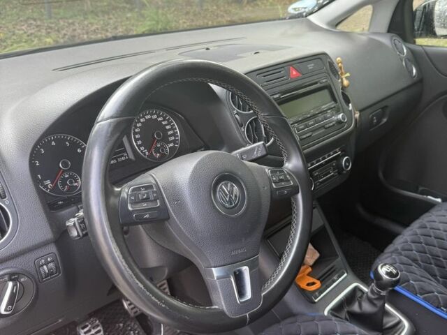 Серый Фольксваген Гольф Плюс, объемом двигателя 1.4 л и пробегом 212 тыс. км за 7000 $, фото 3 на Automoto.ua