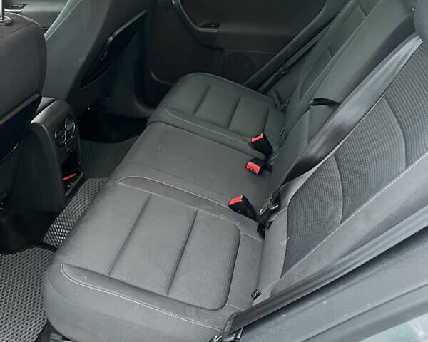 Серый Фольксваген Гольф Плюс, объемом двигателя 1.6 л и пробегом 340 тыс. км за 7500 $, фото 11 на Automoto.ua