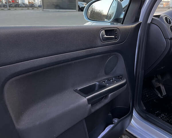 Серый Фольксваген Гольф Плюс, объемом двигателя 1.39 л и пробегом 170 тыс. км за 7500 $, фото 7 на Automoto.ua