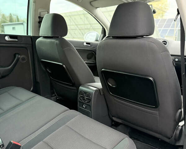 Сірий Фольксваген Golf Plus, об'ємом двигуна 1.4 л та пробігом 171 тис. км за 9200 $, фото 74 на Automoto.ua