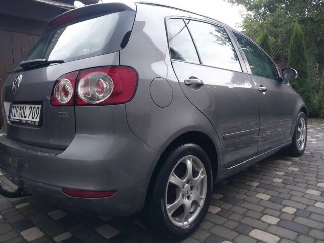 Серый Фольксваген Гольф Плюс, объемом двигателя 1.6 л и пробегом 224 тыс. км за 8500 $, фото 13 на Automoto.ua