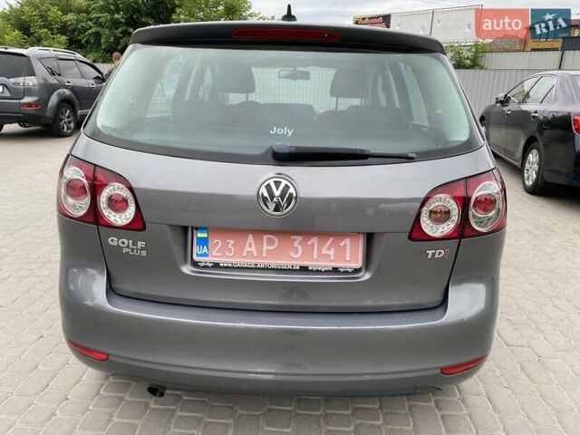 Серый Фольксваген Гольф Плюс, объемом двигателя 1.6 л и пробегом 219 тыс. км за 8199 $, фото 7 на Automoto.ua