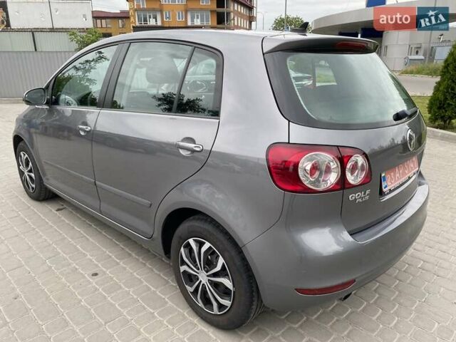 Серый Фольксваген Гольф Плюс, объемом двигателя 1.6 л и пробегом 219 тыс. км за 8199 $, фото 5 на Automoto.ua