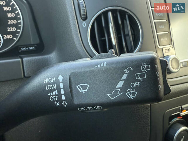 Серый Фольксваген Гольф Плюс, объемом двигателя 1.6 л и пробегом 360 тыс. км за 7500 $, фото 37 на Automoto.ua