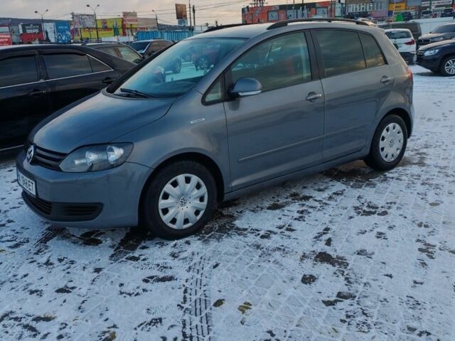 Серый Фольксваген Гольф Плюс, объемом двигателя 1.6 л и пробегом 240 тыс. км за 7950 $, фото 3 на Automoto.ua