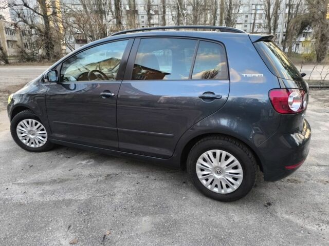 Серый Фольксваген Гольф Плюс, объемом двигателя 0 л и пробегом 205 тыс. км за 8750 $, фото 2 на Automoto.ua