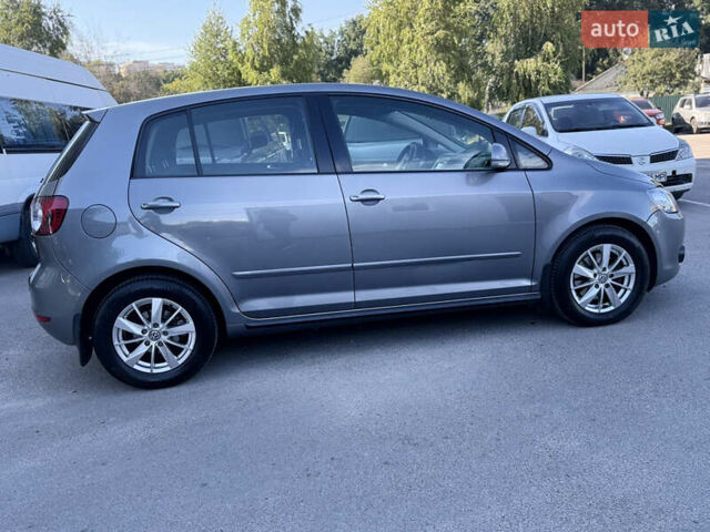 Серый Фольксваген Гольф Плюс, объемом двигателя 1.6 л и пробегом 360 тыс. км за 7800 $, фото 6 на Automoto.ua