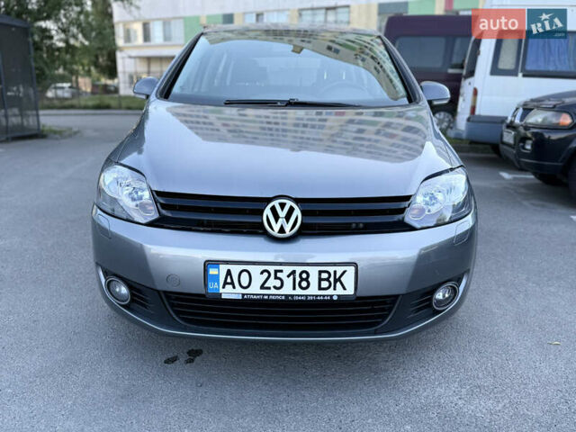 Серый Фольксваген Гольф Плюс, объемом двигателя 1.6 л и пробегом 360 тыс. км за 7800 $, фото 3 на Automoto.ua