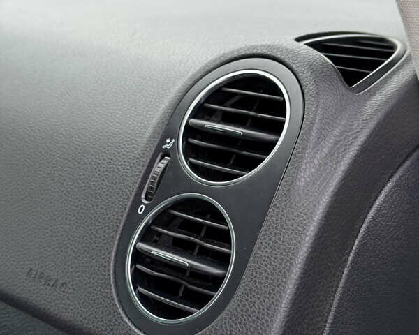 Сірий Фольксваген Golf Plus, об'ємом двигуна 1.4 л та пробігом 171 тис. км за 9200 $, фото 91 на Automoto.ua