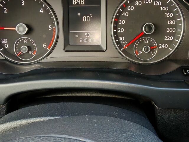 Серый Фольксваген Гольф Плюс, объемом двигателя 1.6 л и пробегом 240 тыс. км за 7950 $, фото 9 на Automoto.ua