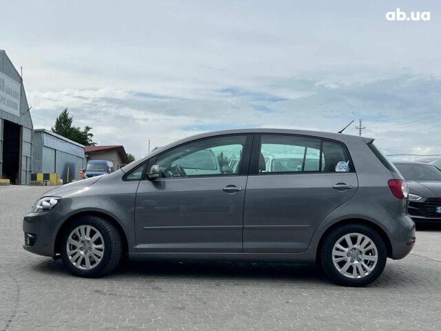 Серый Фольксваген Гольф Плюс, объемом двигателя 1.6 л и пробегом 313 тыс. км за 8290 $, фото 4 на Automoto.ua
