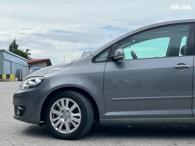Серый Фольксваген Гольф Плюс, объемом двигателя 1.6 л и пробегом 313 тыс. км за 8290 $, фото 3 на Automoto.ua