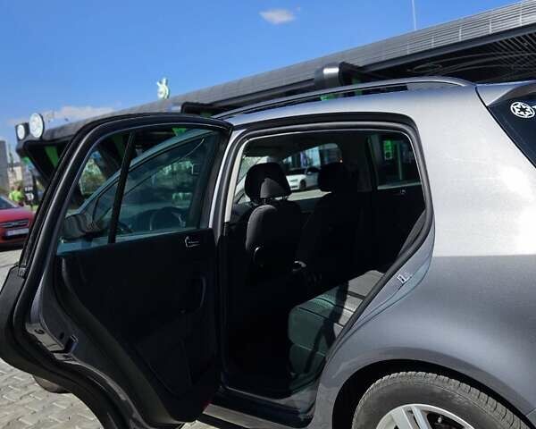 Сірий Фольксваген Golf Plus, об'ємом двигуна 1.4 л та пробігом 235 тис. км за 8800 $, фото 5 на Automoto.ua