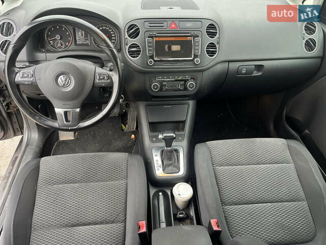 Серый Фольксваген Гольф Плюс, объемом двигателя 1.4 л и пробегом 176 тыс. км за 8999 $, фото 11 на Automoto.ua