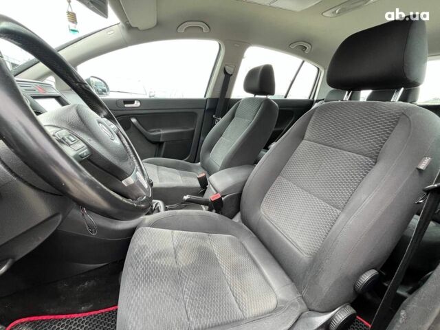 Серый Фольксваген Гольф Плюс, объемом двигателя 1.6 л и пробегом 313 тыс. км за 8290 $, фото 27 на Automoto.ua