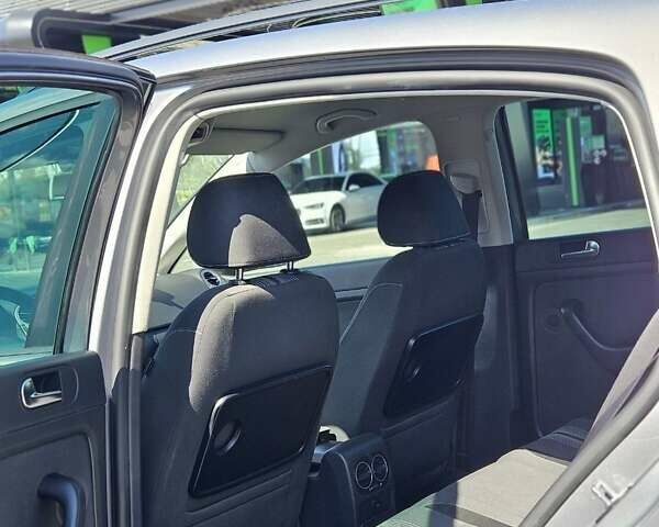 Сірий Фольксваген Golf Plus, об'ємом двигуна 1.4 л та пробігом 235 тис. км за 8800 $, фото 6 на Automoto.ua