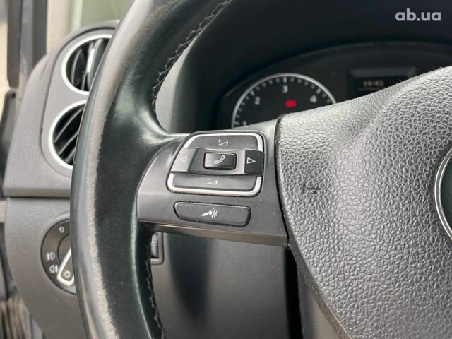 Серый Фольксваген Гольф Плюс, объемом двигателя 1.6 л и пробегом 313 тыс. км за 8290 $, фото 24 на Automoto.ua