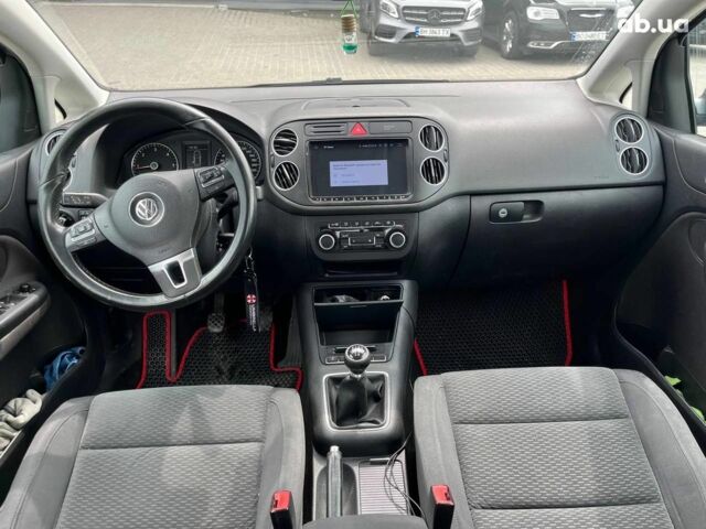 Серый Фольксваген Гольф Плюс, объемом двигателя 1.6 л и пробегом 313 тыс. км за 8290 $, фото 36 на Automoto.ua