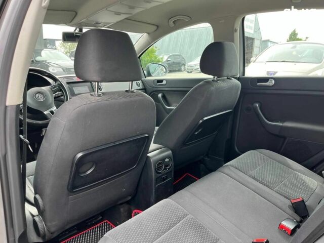 Серый Фольксваген Гольф Плюс, объемом двигателя 1.6 л и пробегом 313 тыс. км за 8290 $, фото 39 на Automoto.ua