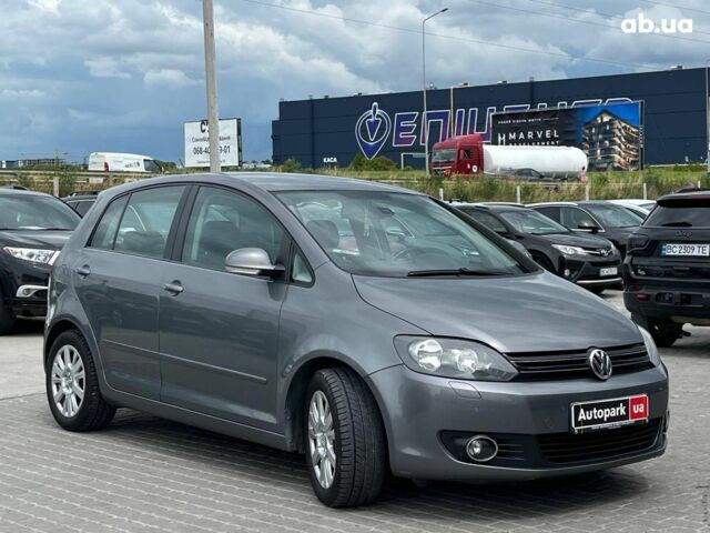 Серый Фольксваген Гольф Плюс, объемом двигателя 1.6 л и пробегом 313 тыс. км за 8290 $, фото 2 на Automoto.ua