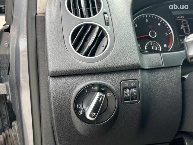 Серый Фольксваген Гольф Плюс, объемом двигателя 1.6 л и пробегом 313 тыс. км за 8290 $, фото 28 на Automoto.ua