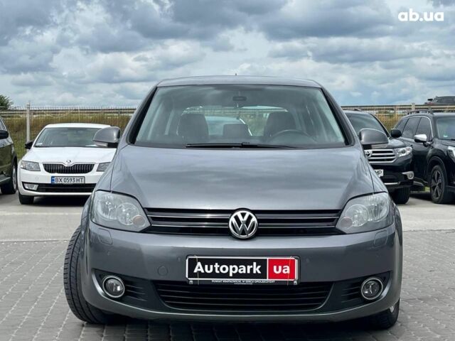 Серый Фольксваген Гольф Плюс, объемом двигателя 1.6 л и пробегом 313 тыс. км за 8290 $, фото 1 на Automoto.ua