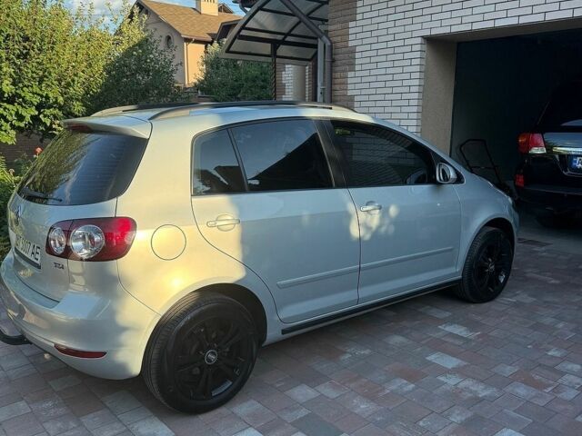 Сірий Фольксваген Golf Plus, об'ємом двигуна 1.6 л та пробігом 166 тис. км за 8900 $, фото 1 на Automoto.ua