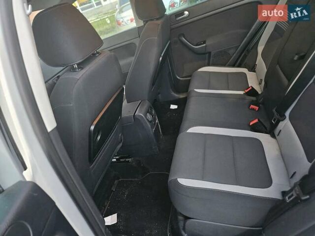 Серый Фольксваген Гольф Плюс, объемом двигателя 1.6 л и пробегом 113 тыс. км за 13500 $, фото 28 на Automoto.ua