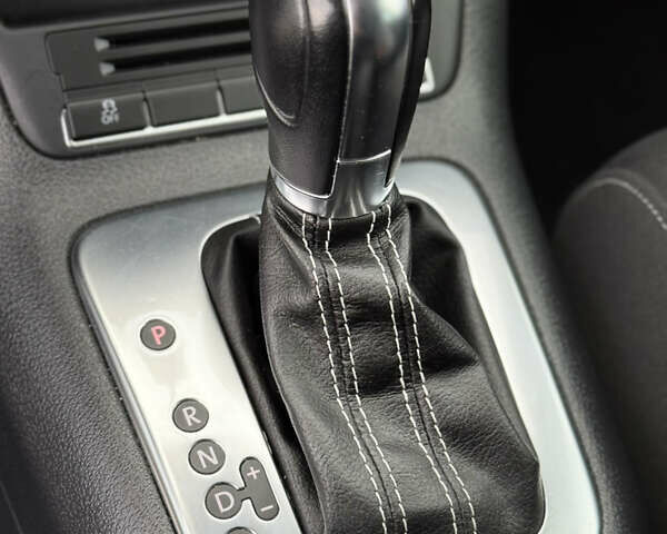 Сірий Фольксваген Golf Plus, об'ємом двигуна 1.4 л та пробігом 194 тис. км за 9000 $, фото 69 на Automoto.ua