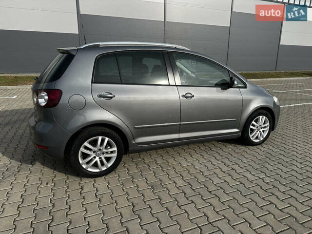 Сірий Фольксваген Golf Plus, об'ємом двигуна 1.6 л та пробігом 261 тис. км за 9150 $, фото 10 на Automoto.ua