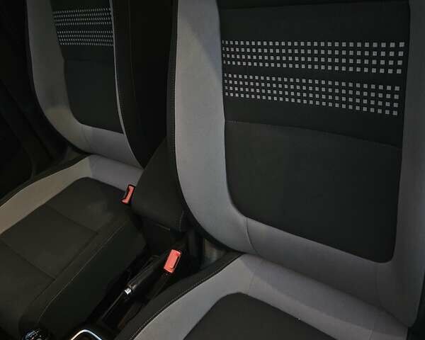 Серый Фольксваген Гольф Плюс, объемом двигателя 1.6 л и пробегом 113 тыс. км за 13500 $, фото 27 на Automoto.ua