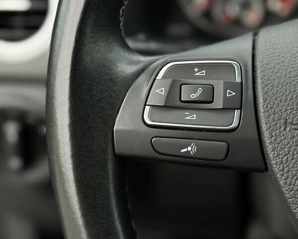 Сірий Фольксваген Golf Plus, об'ємом двигуна 1.4 л та пробігом 194 тис. км за 9700 $, фото 60 на Automoto.ua