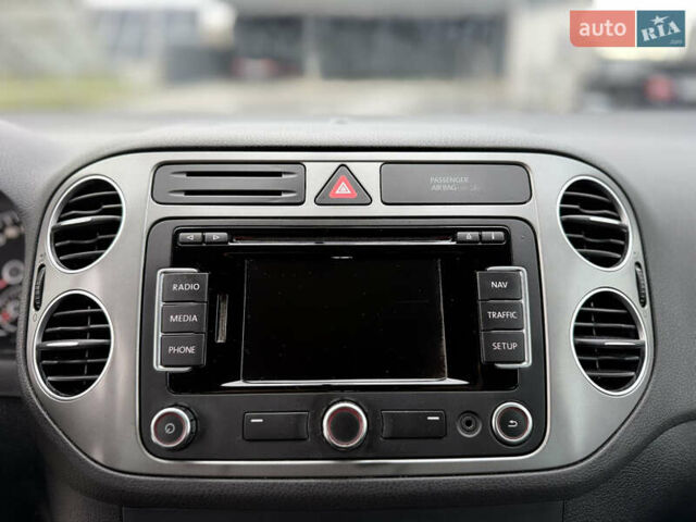 Сірий Фольксваген Golf Plus, об'ємом двигуна 1.4 л та пробігом 194 тис. км за 9700 $, фото 64 на Automoto.ua