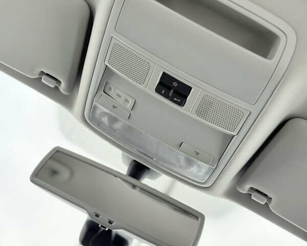 Сірий Фольксваген Golf Plus, об'ємом двигуна 1.4 л та пробігом 194 тис. км за 9000 $, фото 45 на Automoto.ua