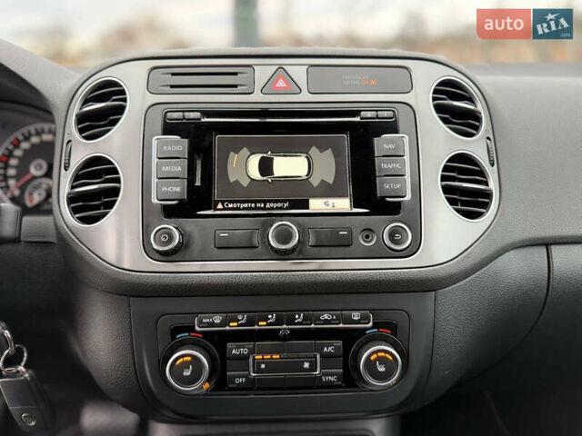 Сірий Фольксваген Golf Plus, об'ємом двигуна 1.4 л та пробігом 194 тис. км за 9000 $, фото 67 на Automoto.ua