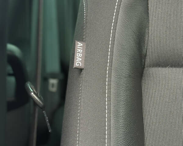 Сірий Фольксваген Golf Plus, об'ємом двигуна 1.4 л та пробігом 194 тис. км за 9000 $, фото 107 на Automoto.ua