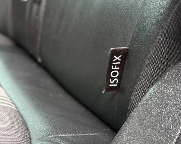 Сірий Фольксваген Golf Plus, об'ємом двигуна 1.4 л та пробігом 194 тис. км за 9000 $, фото 83 на Automoto.ua