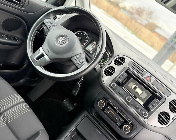 Сірий Фольксваген Golf Plus, об'ємом двигуна 1.4 л та пробігом 194 тис. км за 9000 $, фото 112 на Automoto.ua