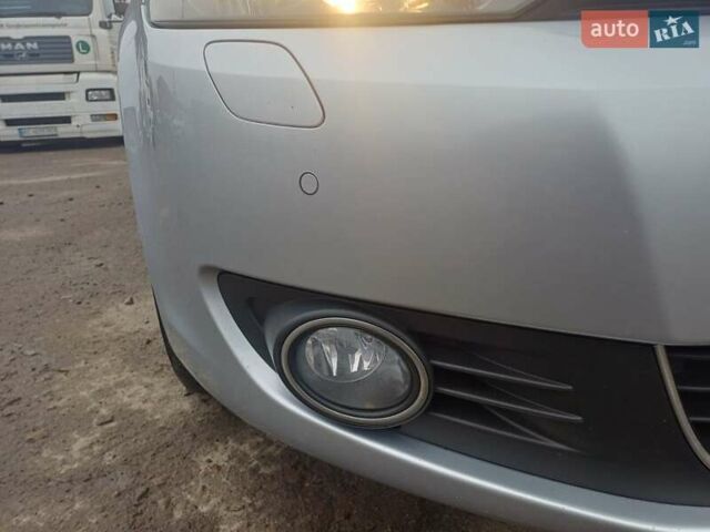 Серый Фольксваген Гольф Плюс, объемом двигателя 1.6 л и пробегом 273 тыс. км за 9200 $, фото 3 на Automoto.ua
