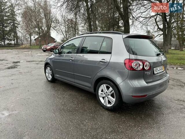 Серый Фольксваген Гольф Плюс, объемом двигателя 1.6 л и пробегом 191 тыс. км за 10400 $, фото 13 на Automoto.ua
