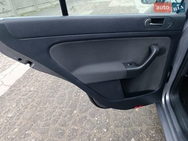 Серый Фольксваген Гольф Плюс, объемом двигателя 1.4 л и пробегом 200 тыс. км за 11650 $, фото 27 на Automoto.ua