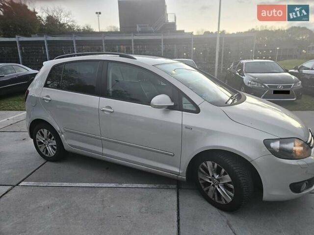 Серый Фольксваген Гольф Плюс, объемом двигателя 1.6 л и пробегом 113 тыс. км за 13500 $, фото 3 на Automoto.ua