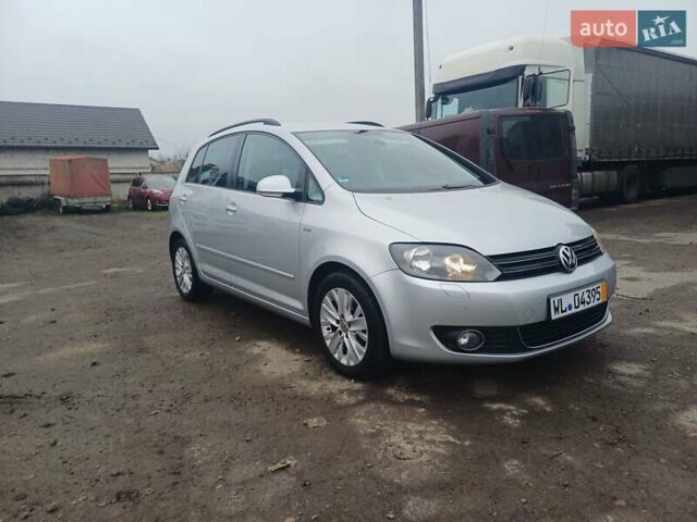 Серый Фольксваген Гольф Плюс, объемом двигателя 1.6 л и пробегом 273 тыс. км за 9200 $, фото 2 на Automoto.ua