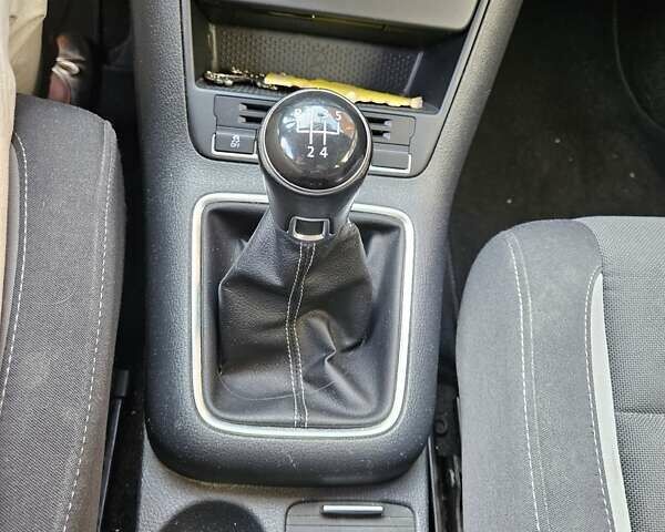 Серый Фольксваген Гольф Плюс, объемом двигателя 1.6 л и пробегом 113 тыс. км за 13500 $, фото 25 на Automoto.ua