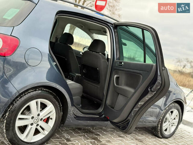 Сірий Фольксваген Golf Plus, об'ємом двигуна 1.4 л та пробігом 194 тис. км за 9000 $, фото 87 на Automoto.ua