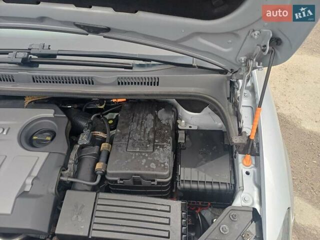 Серый Фольксваген Гольф Плюс, объемом двигателя 1.6 л и пробегом 273 тыс. км за 9200 $, фото 32 на Automoto.ua