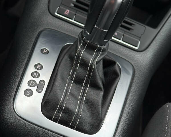 Сірий Фольксваген Golf Plus, об'ємом двигуна 1.4 л та пробігом 194 тис. км за 9700 $, фото 41 на Automoto.ua