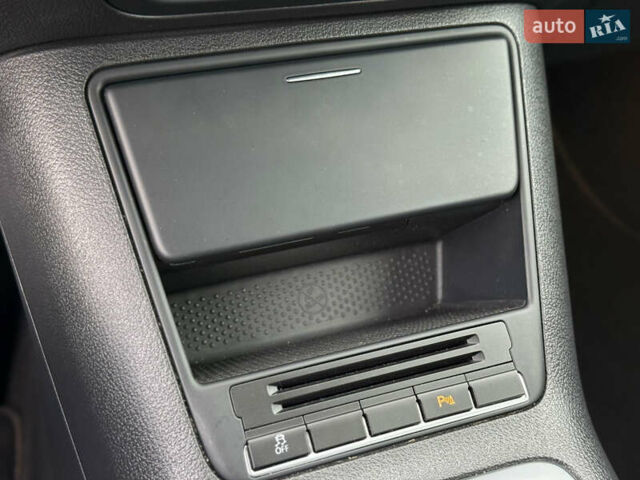 Сірий Фольксваген Golf Plus, об'ємом двигуна 1.4 л та пробігом 194 тис. км за 9000 $, фото 68 на Automoto.ua